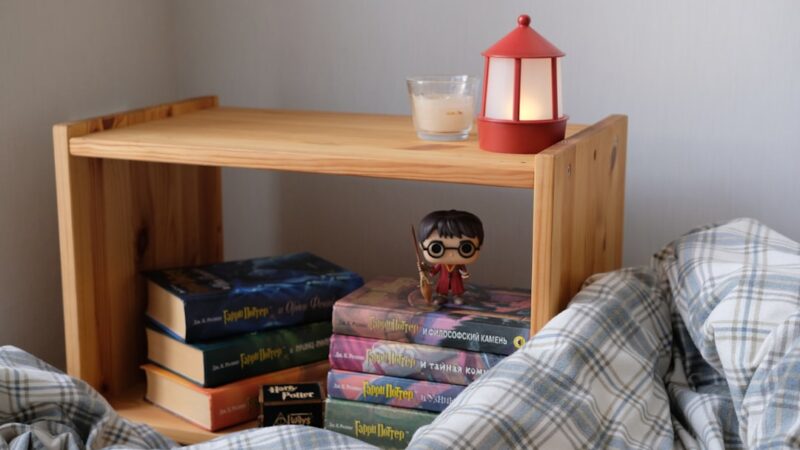 A Bedtime Reading Routine That Works for Toddlers Through Tweens