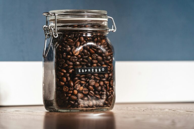 Glass airtight coffee bean canister scoop