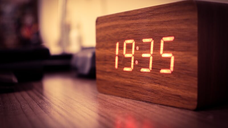 Designing a Phone-Free Bedroom Without Losing Convenience