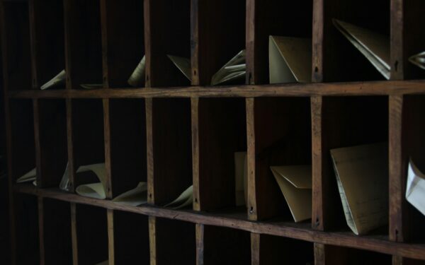 How to build a simple home paper system that stops lost bills and clutter