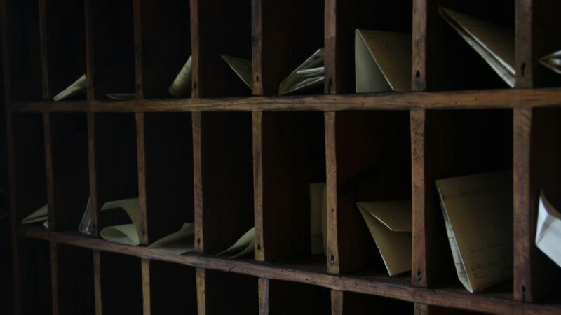 How to build a simple home paper system that stops lost bills and clutter