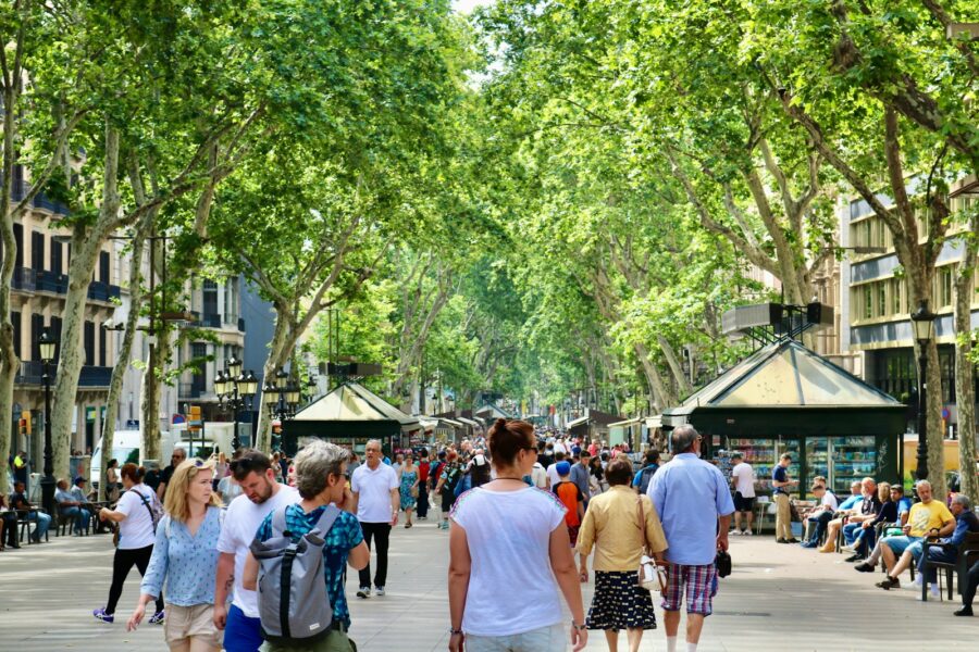 Barcelona las ramblas crowded street daytime