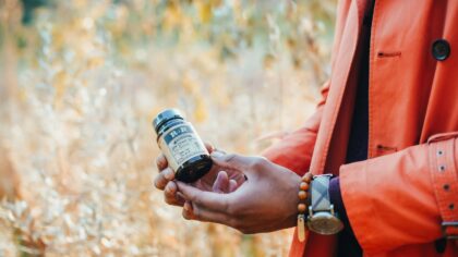 How to use over-the-counter painkillers safely at home