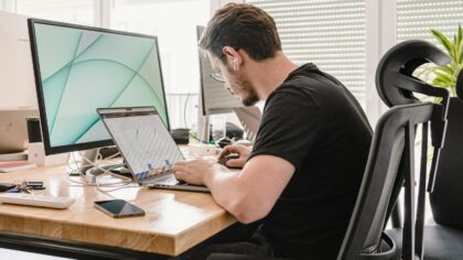Neck and shoulder tension from screens: how to ease pain during long workdays