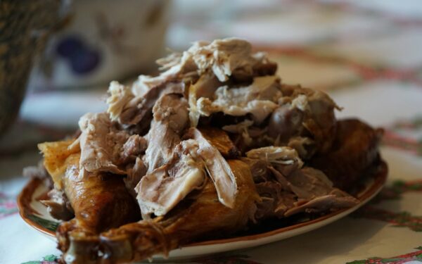 Slow cooker chicken comfort dishes that feel indulgent but stay lighter