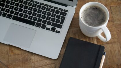 The 10-minute daily money check-in that keeps your budget on track