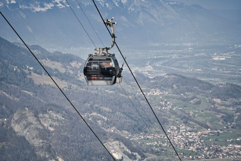 Mountain cable car
