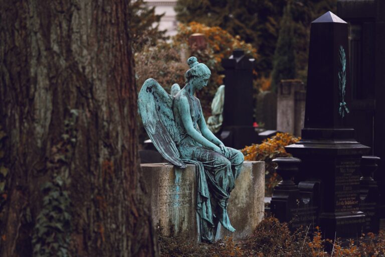 Mausoleum stone angel