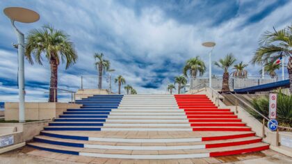 How public staircases turned into open galleries of urban imagination