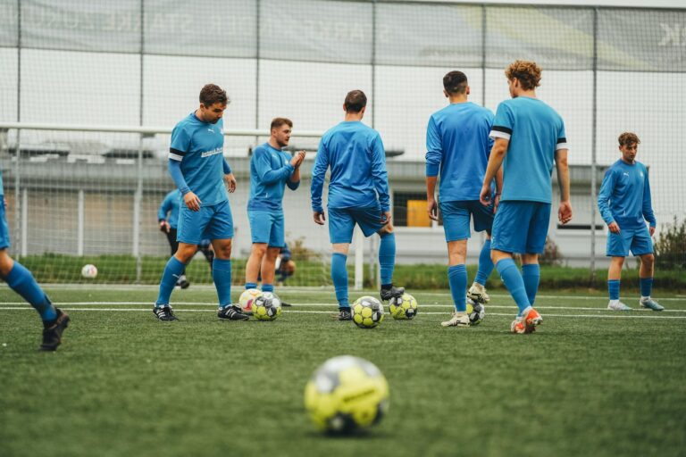Football gps vest smartwatch training pitch