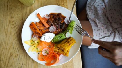 How to build flavorful grain bowls at home without getting bored