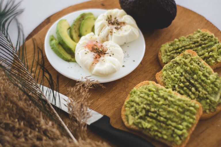 Poached eggs toast