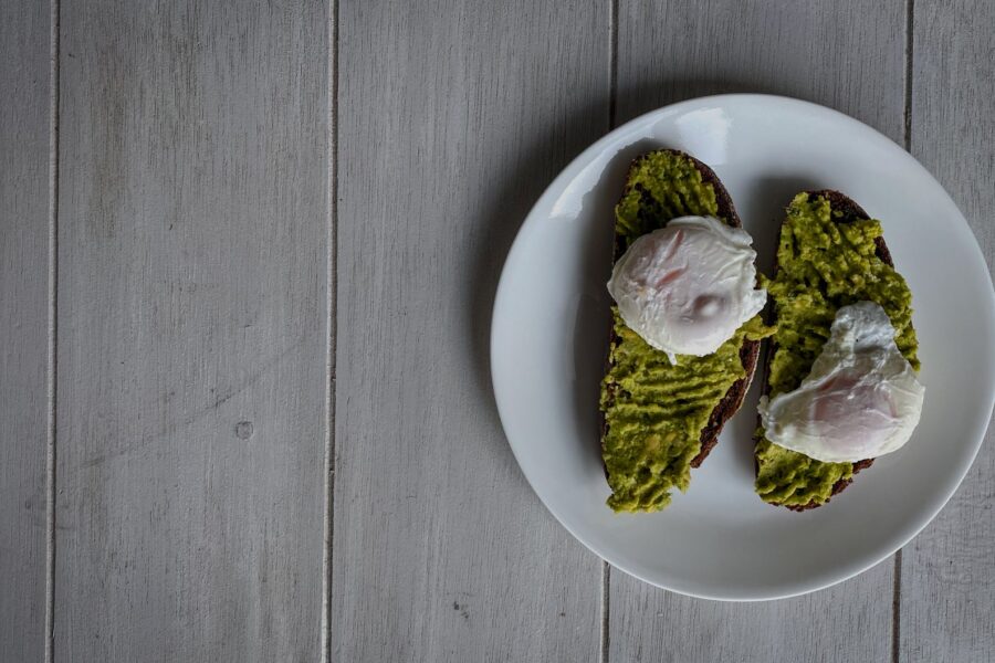 Poached eggs toast