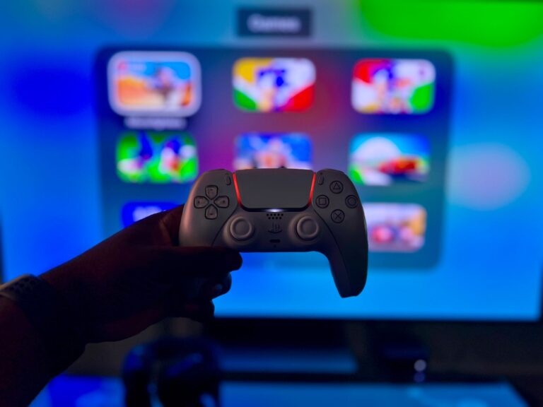 Cloud gaming controller