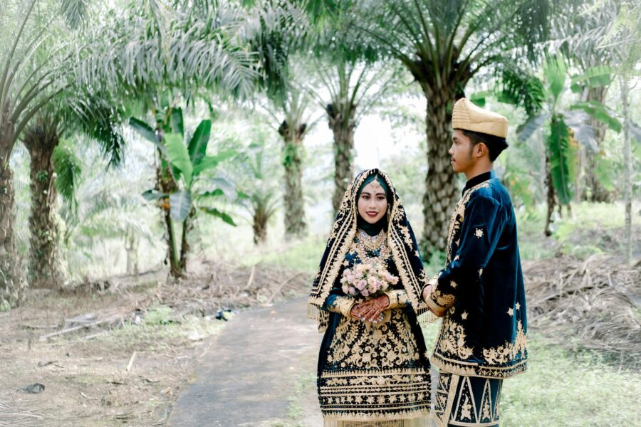 Traditional wedding clothing