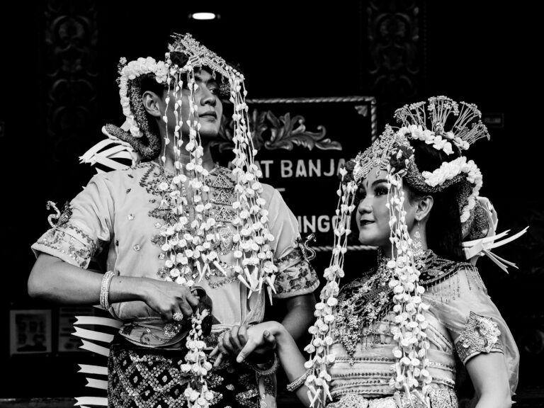 Traditional wedding clothing
