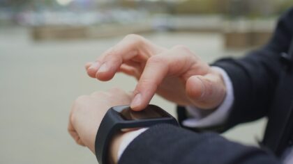 How wearable health trackers are reshaping everyday healthcare