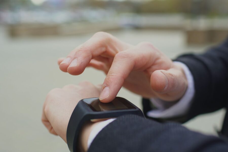 Smartwatch wrist health
