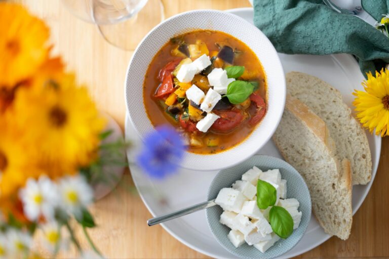 Bowl lentil vegetable