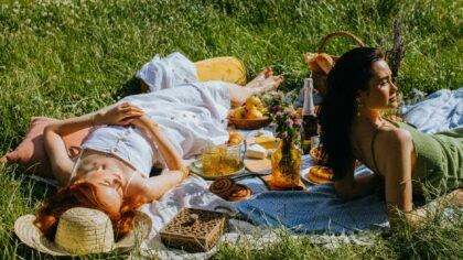 Simple backyard picnic ideas that turn an ordinary afternoon into something special