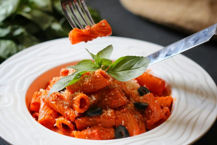 Pasta pan tomato