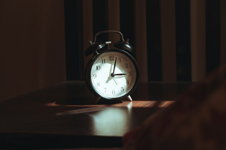 Bedside table water glass alarm clock simple breakfast