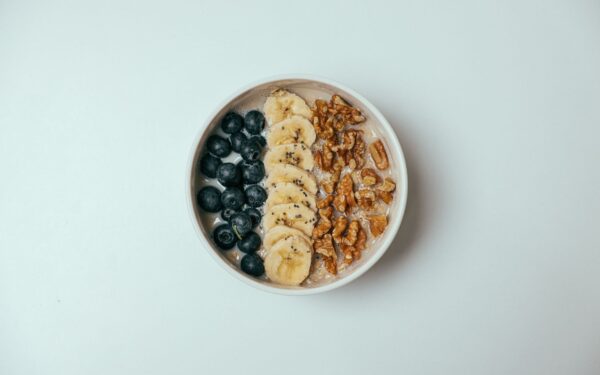 Smart fueling before sport: practical pre-workout meals that actually help performance