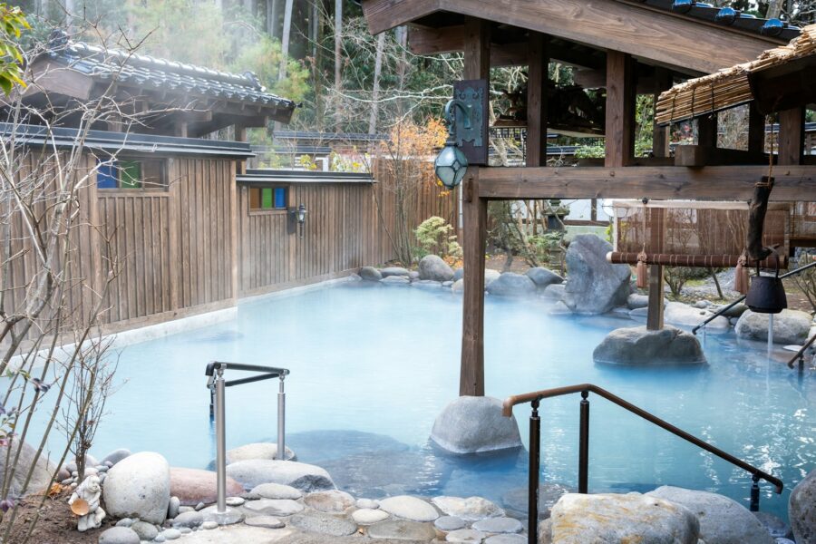 Japanese onsen outdoor hot spring bath snow