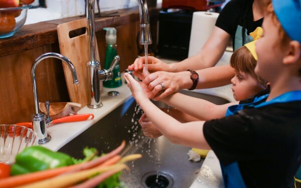 Finding your own rhythm as a single parent: small habits that make family life feel more manageable