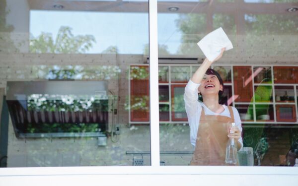 Gentle allergy season survival guide: small changes that ease sneezing and itching