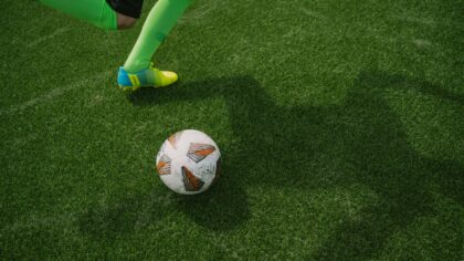 How balance and core control quietly shape every move you make on the field