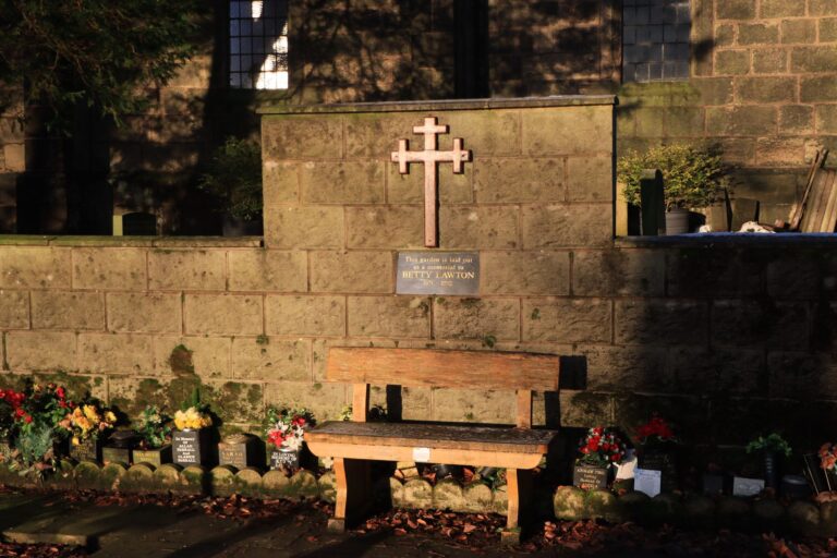Memorial bench plaque