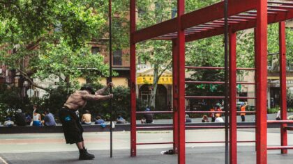 How summer park workouts turn everyday spaces into your personal sports arena
