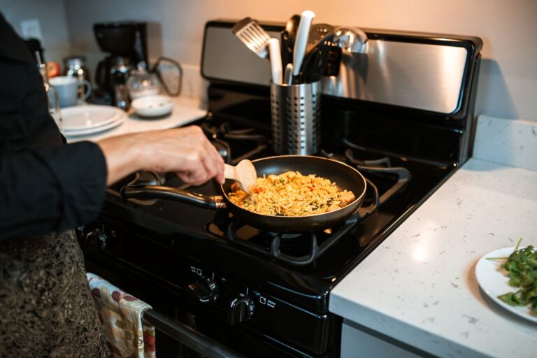Rice pilaf pot