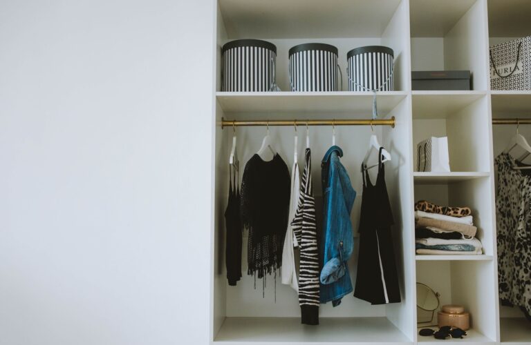 Open wardrobe neutral