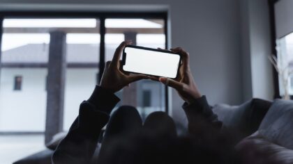 How to set gentle social media boundaries that protect your time and headspace