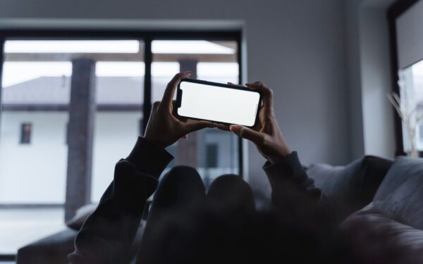How to set gentle social media boundaries that protect your time and headspace