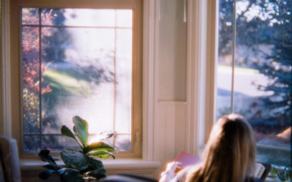 Mindful breathing for busy days: simple techniques you can use almost anywhere