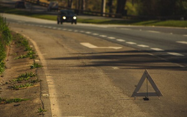 Simple car emergency kit essentials that make breakdowns less stressful