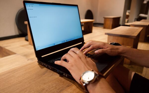 Simple email templates that save time and reduce confusion at work