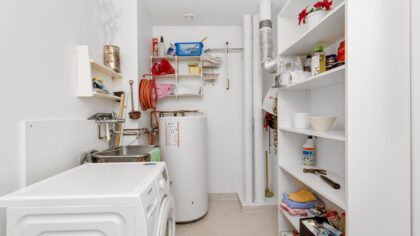 Simple laundry routine upgrades that save time, protect clothes and cut utility bills