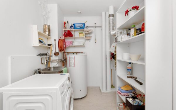Simple laundry routine upgrades that save time, protect clothes and cut utility bills