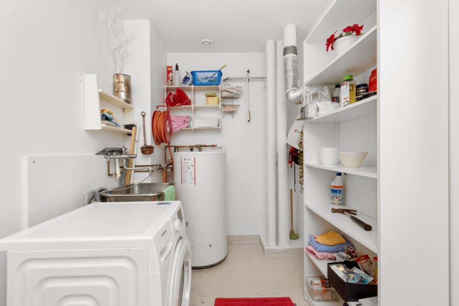 Laundry room washing