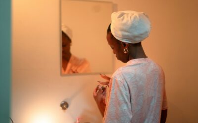 Simple skincare habits that keep your skin calm and healthy all year