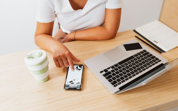 Simple ways to cut digital distractions and actually finish things