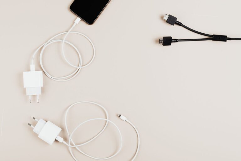 Universal travel adapter