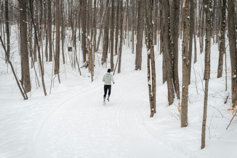Winter runner snow